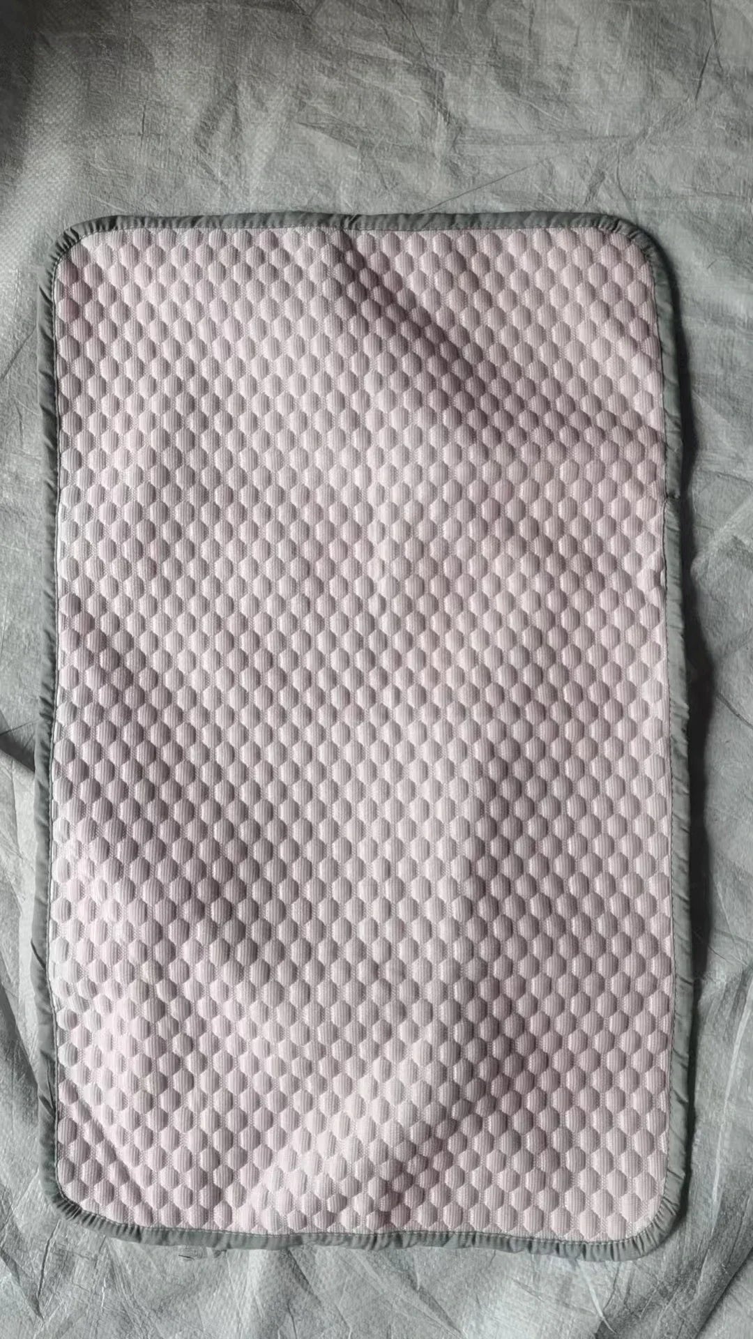 Summer Cooling Pillowcase Solid Color Ice Bean Bean Pillowcase Cool Feeling Air Conditioning Cover Washable (No Pillow) 48x74cm