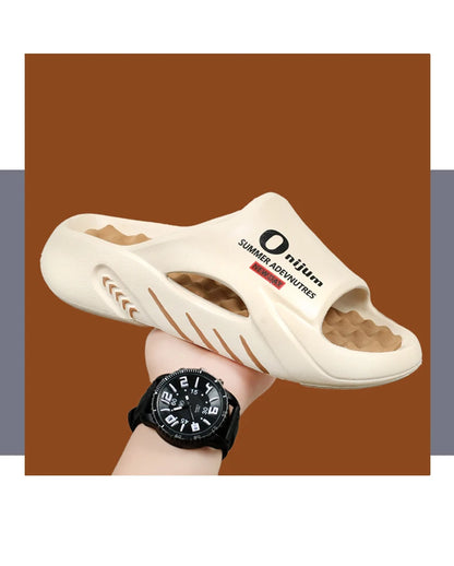 Discover the New Men's Massage Slippers, perfect for both indoor and outdoor use. These casual beach sandals feature a comfortable sole and come in a wide range of sizes from 38 to 47. - 02ALABA