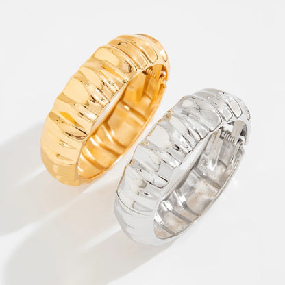 Salircon Unique Design Irregular Geometric Metal Bangles for Women Elegant Classic Oval Imitation Pearl Open Bracelets Jewelry